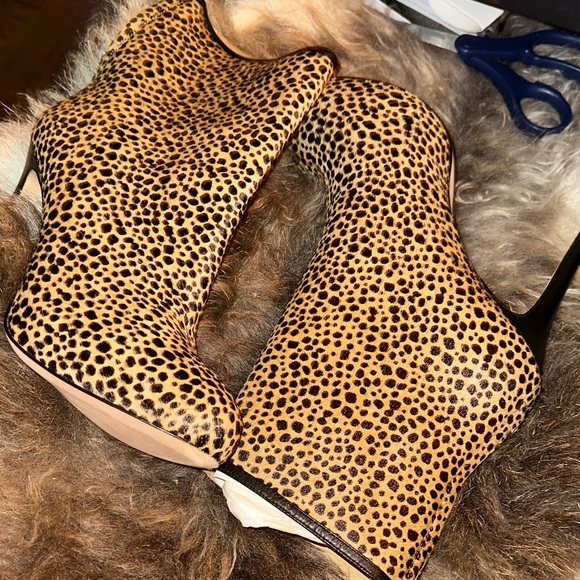 Leopard Print Ann Taylor 8.5 Stiletto Ankle Boots - Picture 1 of 10